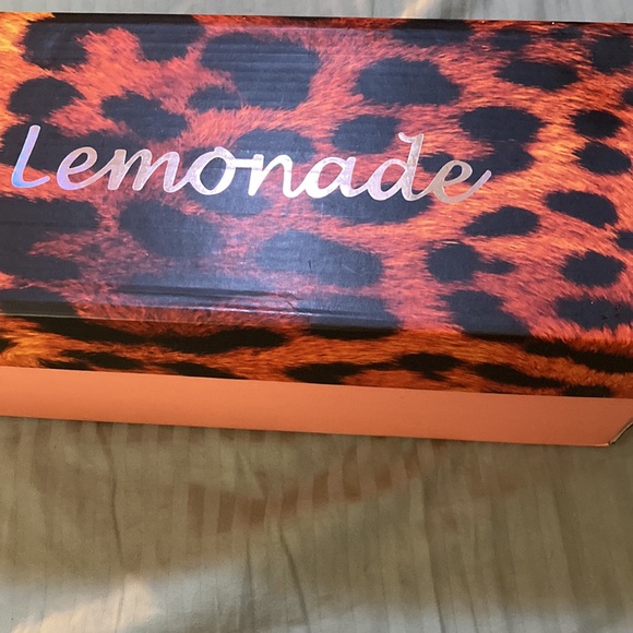 New! Fashion nova slidesπΈ - Picture 4 of 7